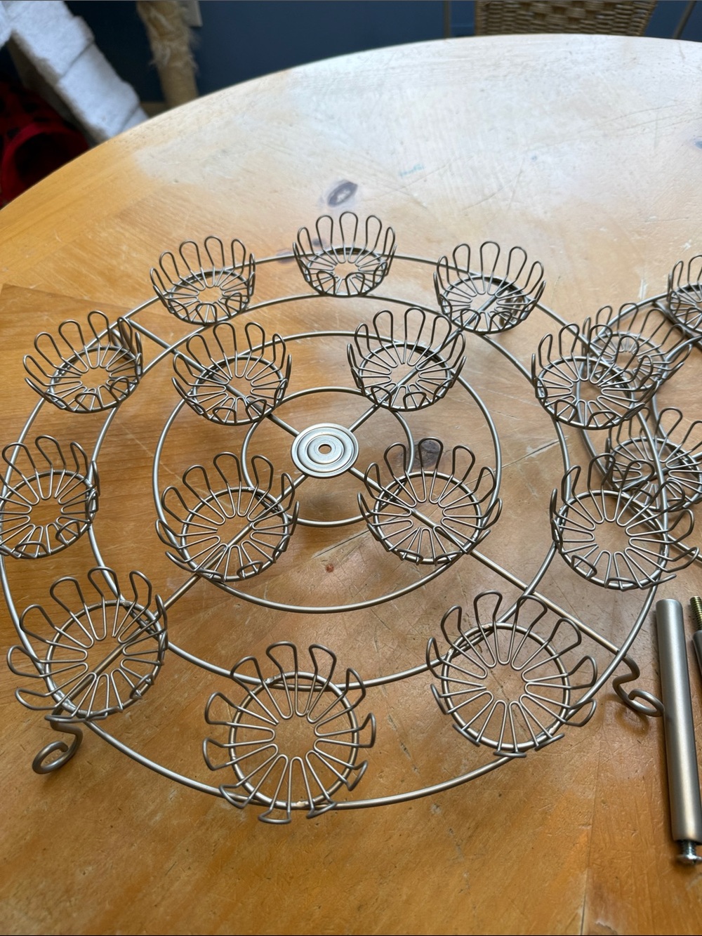 Crate & Barrel cupcake holder - Picture 4 of 6